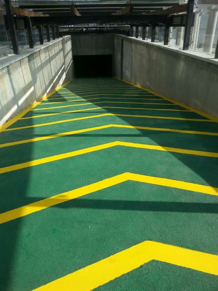 郭艾伦社交媒体晒被蹬踹图 婉言:多大仇多大恨_xc sports(图1) xc体育