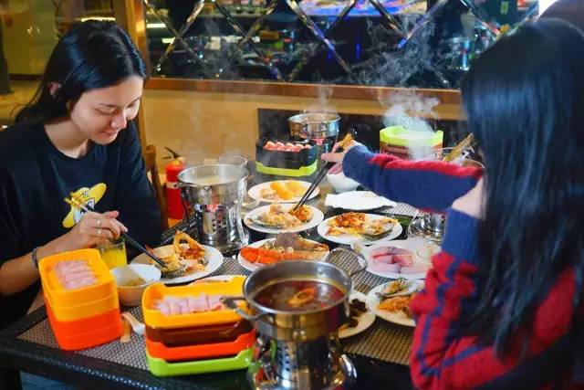 xc体育_张庆鹏中6记三分创历史 山东男篮击败福建晋江(图2) xc sports