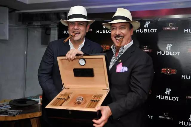 周杰伦再现神车技怎么回事 周杰伦最新广告“xc sports”(图4) xc sports