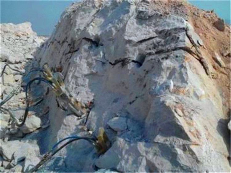 xc sports:中国篮球协会关于青少年篮球教练员注册的通知(图1) xc sports